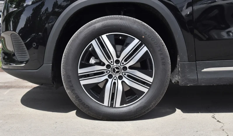 
								Mercedes-Benz EQA 260 full									