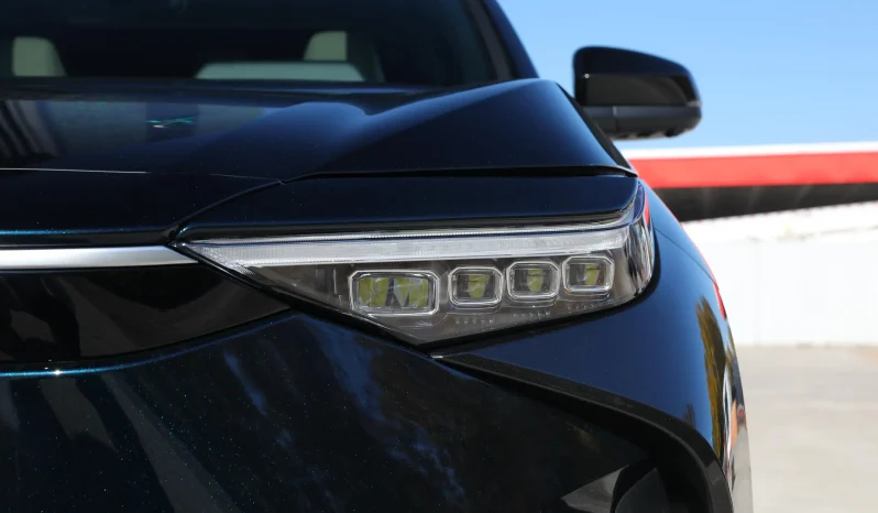 
								TOYOTA bZ4X Long Range Pro full									