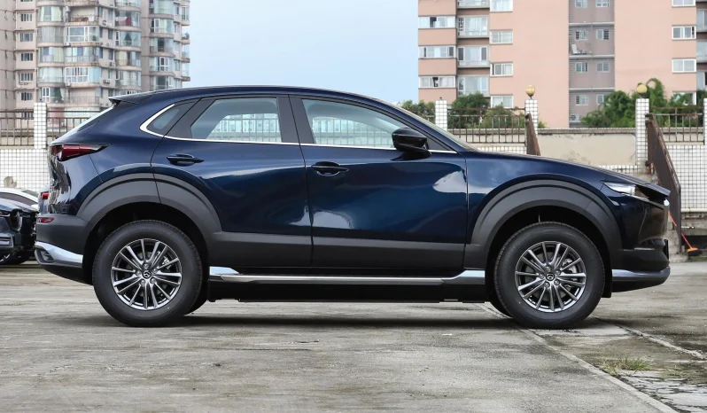 
								Mazda CX30 EV full									