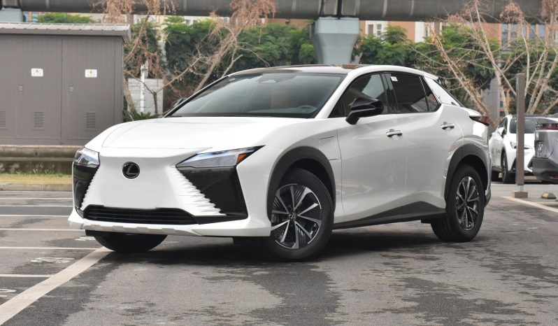 
								Lexus RZ 450e DIRECT4 Indulgence Edition full									