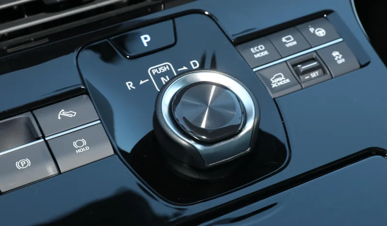 
								TOYOTA bZ4X Long Range Pro full									