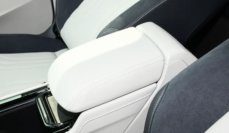 
								VW ID4 CROZZ PRO full									