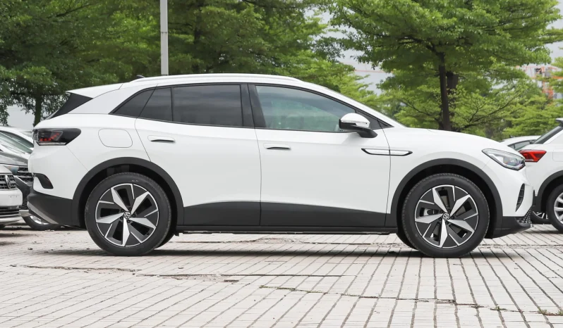 
								VW ID4 CROZZ PURE+ full									