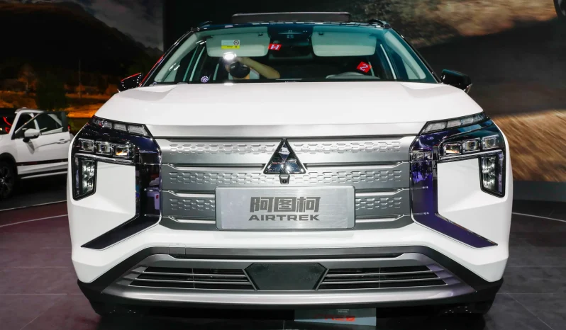 
								MITSUBISHI AIRTREK full									