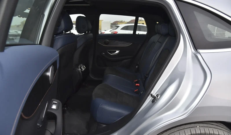 
								Mercedes-Benz EQC 400 4MATIC full									