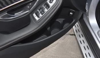 
									Mercedes-Benz EQC 400 4MATIC full								