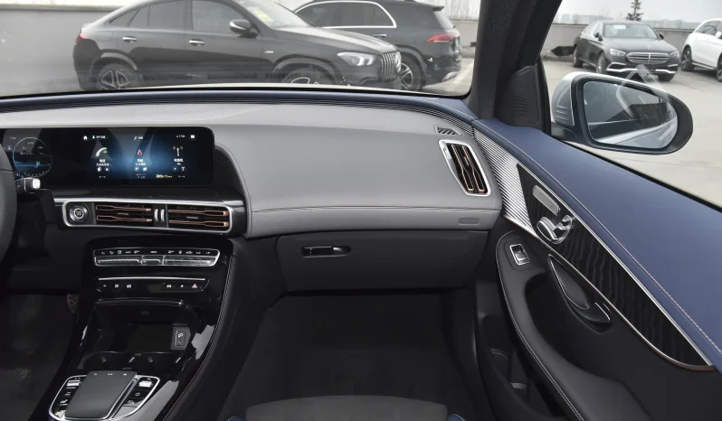 
								Mercedes-Benz EQC 400 4MATIC full									