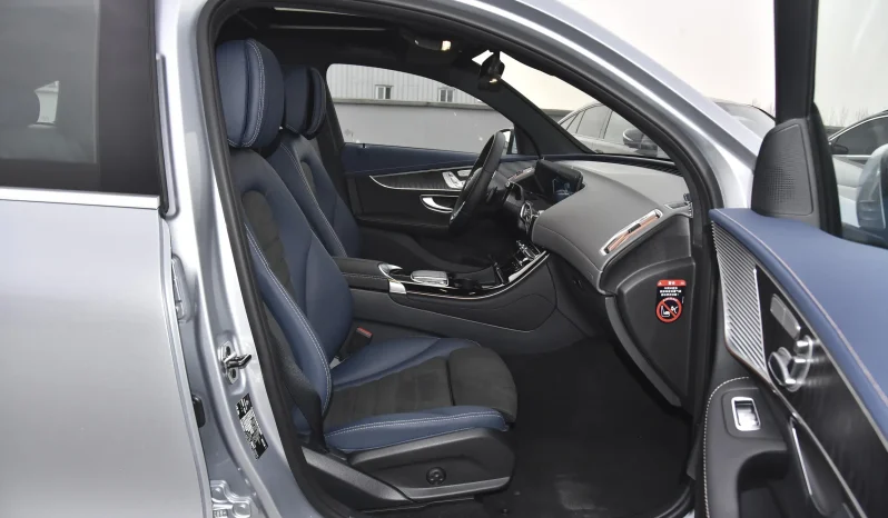 
								Mercedes-Benz EQC 400 4MATIC full									