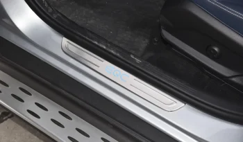 
									Mercedes-Benz EQC 400 4MATIC full								