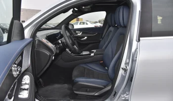 
									Mercedes-Benz EQC 400 4MATIC full								